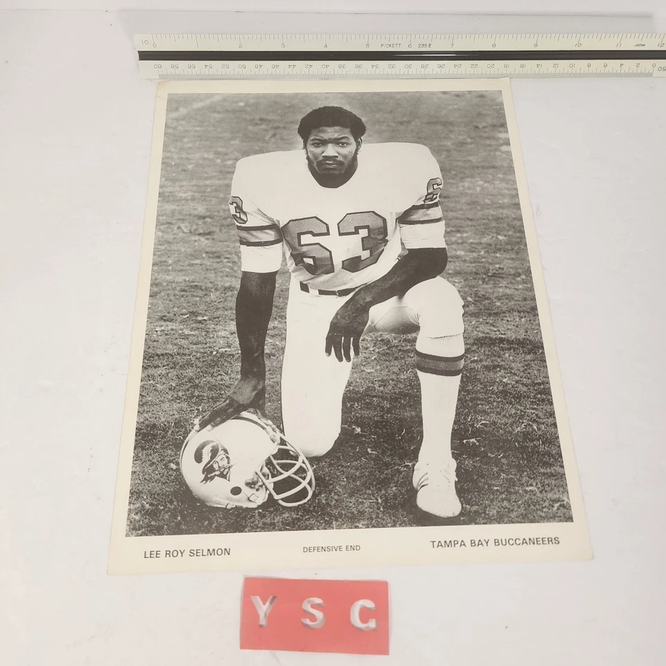 (24) Vintage Tampa Bay Buccaneers Promo Photos Official 8x11 '78 '79 Selmon  - Image 2 of 4