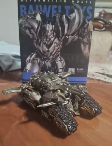 Megatron Action Figure - Picture 5 of 5