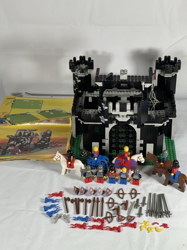 Classic Lego 6085 Black Monarch Castle - Bild 1 von 12