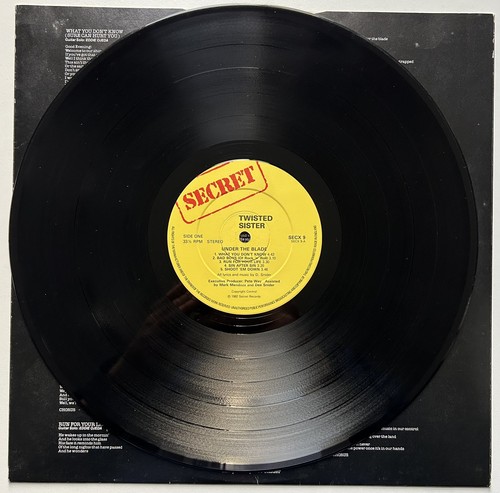 Twisted Sister : Under The Blade 1982 UK vinyl LP VG+/EX A3/B3 press w/inner - Picture 6 of 6