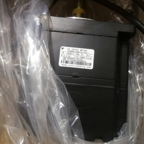 1PC NEW Yaskawa servo Motor SGMPH-08A1A-YR11 Fast Delivery - Picture 3 of 4