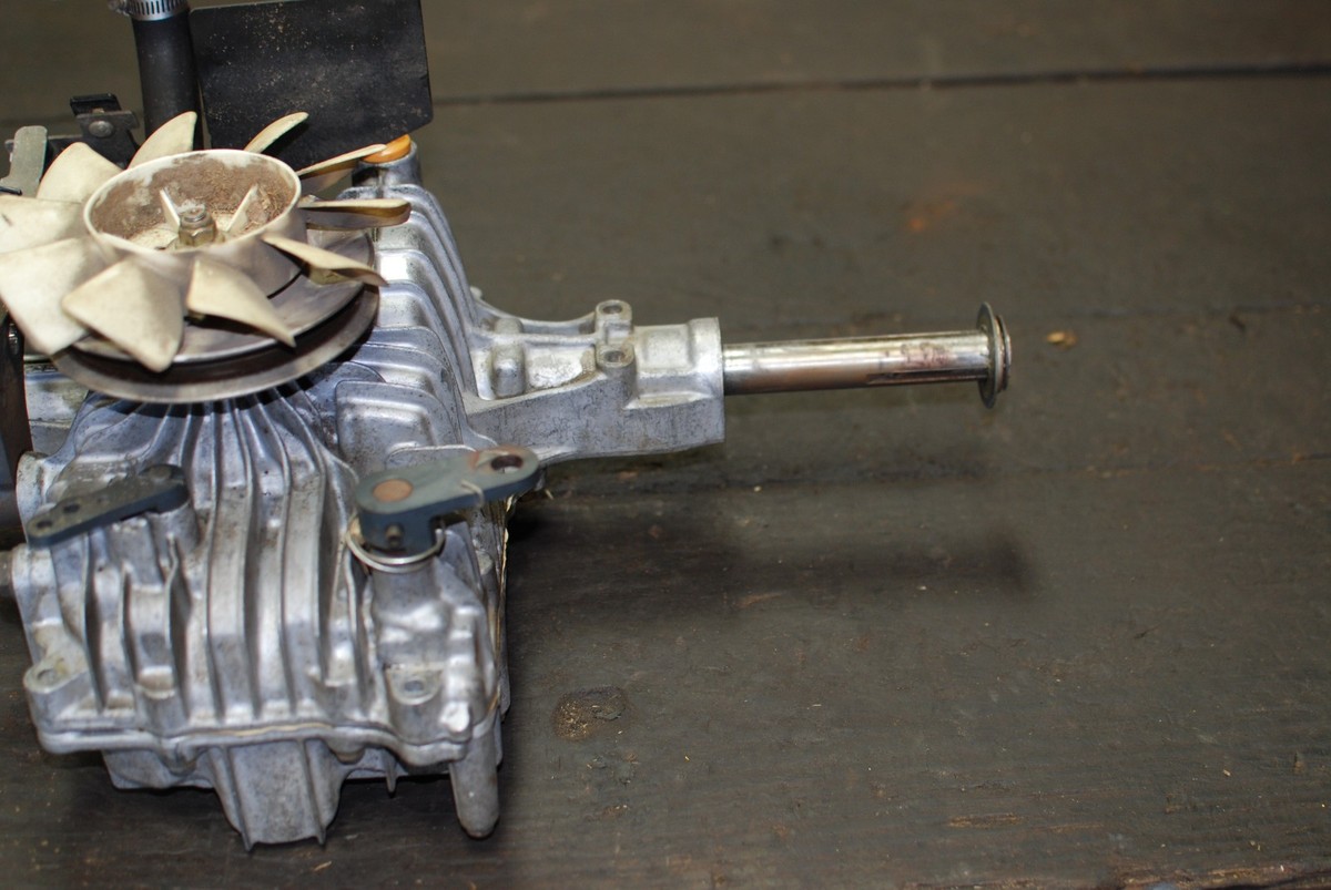 Tuff Torq K58A 787Q0024000 AM132724 Transmission John Deere