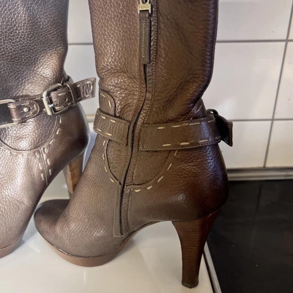 FENDI Selleria Mujer Cuero Negro Talla 36 Foto 3 de 4