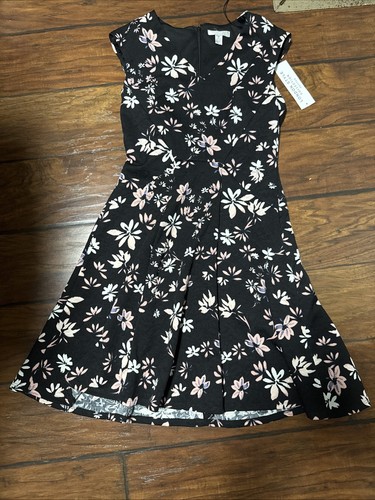 Vestido para mujer London Collection Petite. Falda swing floral - Imagen 1 de 8