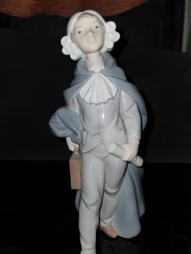 Lladró 6341 Pequeño abogado Retired Collectors porcelain figure Rare - Imagen 3 de 8