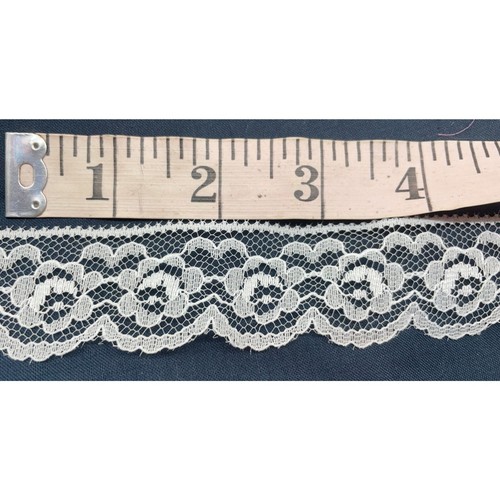 White flat lace Flower 1 1/8" inch vintage border floral heirloom sewing crafts - Picture 2 of 3