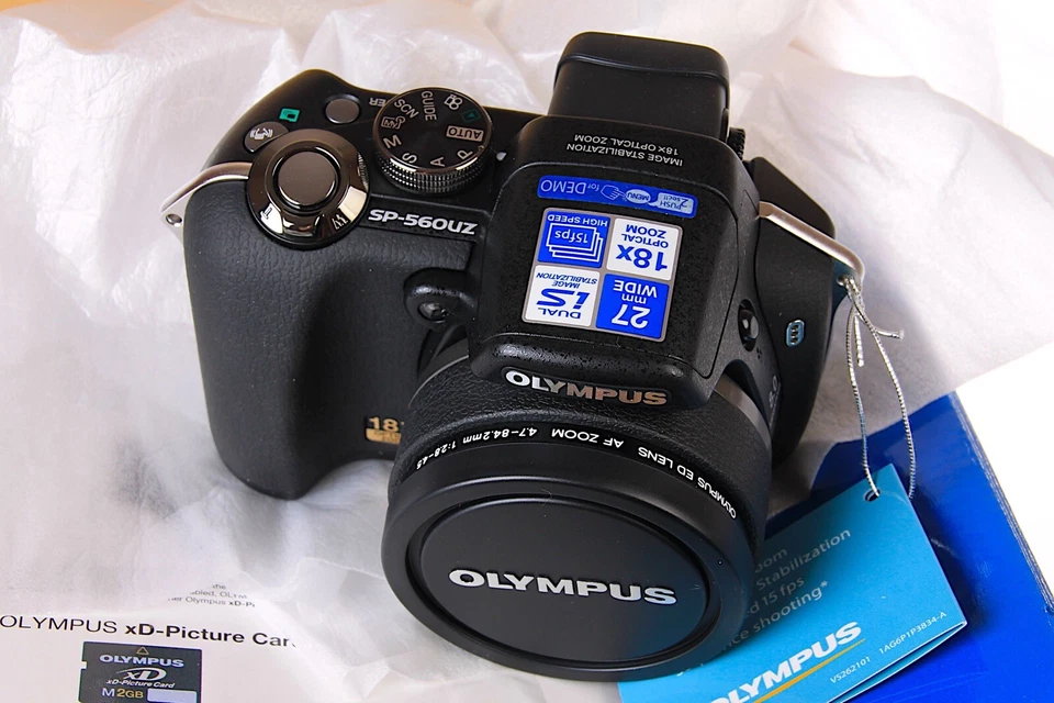 OLYMPUS SP-560UZ Camera 8MP AA Battery CMOS NOS Boxed & New- 18x Optical Zoom - Image 2 of 4