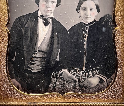DAGUERREOTYPE - 1/6 PLATE COUPLE BY FINLEY - ORIGINAL SEALS - BEAUTIFUL MOP CASE - Picture 4 of 7