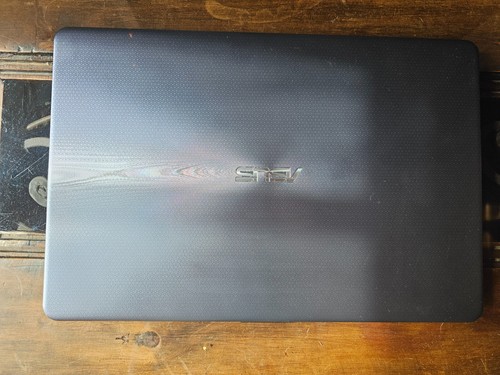 Portatil Asus - Picture 2 of 2