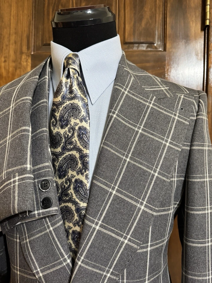 $795 Gray Check MTM Suit Size 42US Slim - Image 4 of 4