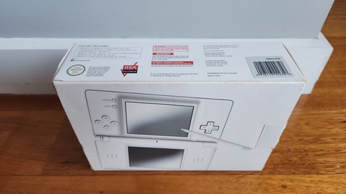 Nintendo DS Lite White Brain Training Edition boxed /w insert & acc - Aust model - Picture 22 of 24