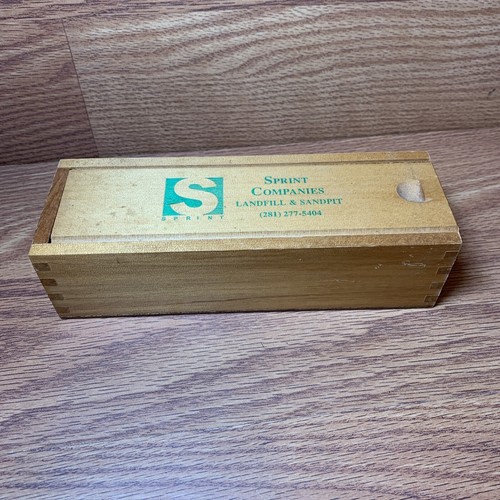 Sprint Companies Landfill And Sandpit Domino Game Set Wooden Case - Picture 1 of 6