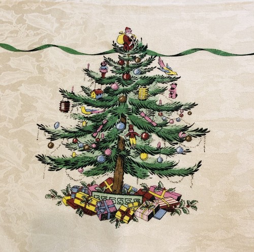 Spode Christmas Tree Holiday Table cloth Holly Ivory 82 X 56 in with 4 Napkins - Picture 7 of 18