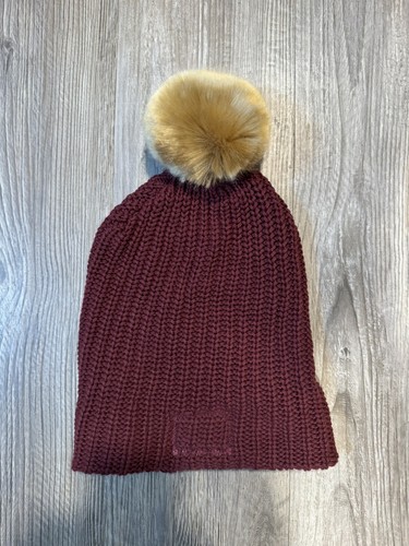 Love Your Melon Beanie One Size Burgundy Red Removable Pom Cuffed Knit Cap Hat - Picture 2 of 5