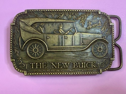 The New Buick Car Collectors General Motors Corp. 1921 Bergamot VTG Belt Buckle - Picture 16 of 16