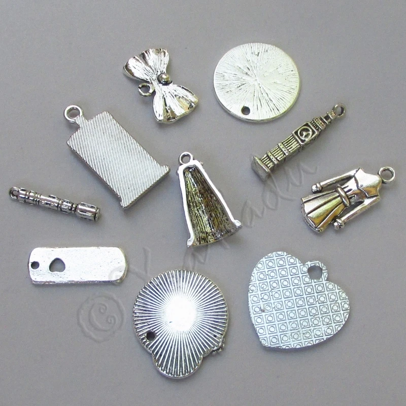 Doctor Who Venta al por mayor Tardis Dalek Union Jack dijes mezcla CM2014 - 10, 20 o 50 piezas Foto 2 de 4