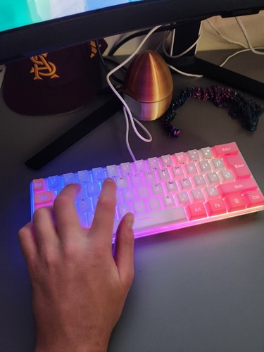 60% Gaming Keyboard - LED lit, programmable keyboard - Picture 3 of 11
