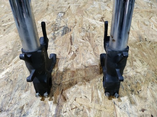 2006-2009 Suzuki GSXR 600 750 OEM Front End Forks W/ LOWER TREE. PITTED LOWERS - Foto 8 di 11
