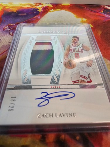 Parche vertical impecable Panini 2023-24 autógrafos VPA-ZLC Zach LaVine/25 - Imagen 13 de 13