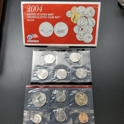 2004 US Mint Uncirculated Set OGP COA RobinsonsCoinTown Combined Ship Discounts - Picture 2 of 3