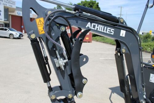 Achilles A14SE 1.4T Mini Excavator with Combo - Picture 7 of 14
