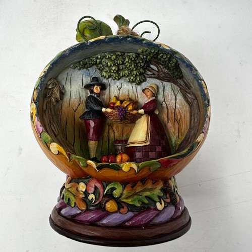 Jim Shore Blessings Of The Harvest 4015887 Harvest Pumpkin Diorama leuchtet - Bild 12 von 17