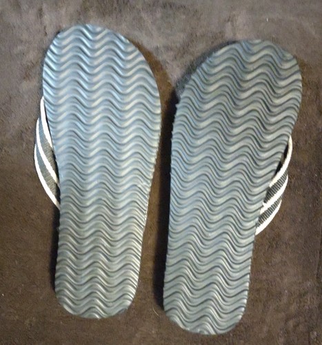 2 Pair Men's Size 12 (43) Sandals Black NEW - Picture 5 of 5