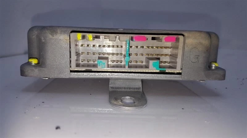 Компьютерная коробка передач для левой приборной панели FWD 2010 11 12 Suzuki Kizashi - Изображение 3 из 4