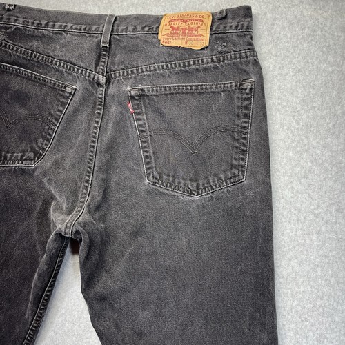 Jeans vintage Levi’s 505 uomo 38x32 nero denim invecchiato rosso linguetta gamba dritta - Foto 11 di 23