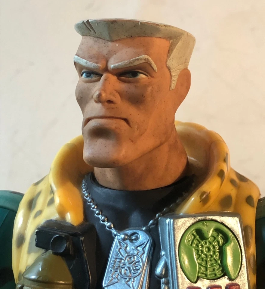 GRANDE FIGURINE DE CHIP HAZARD SMALL SOLDIERS - Photo 2/4