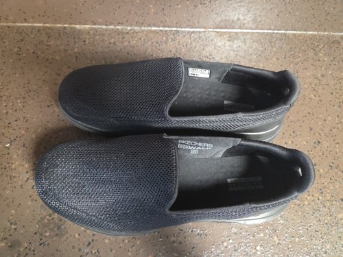 Skechers Women’s Brand New Go Walk Sz 10 Air Cooled Goga Mat Slip On Shoes - Picture 2 of 7
