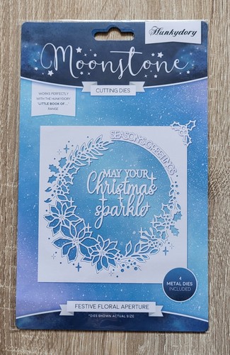 Hunkydory Festive Floral Aperture Die Set