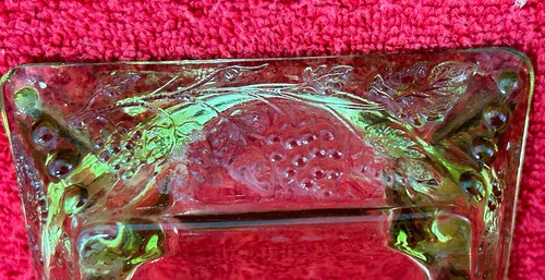 Green Paneled Grape Leaf Square Ashtray MCM 4" Square Vintage - Picture 6 of 11