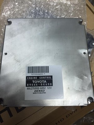 TOYOTA HILUX FORTUNER GENUINE ECU 89661-0KT61 DENSO COMPUTER