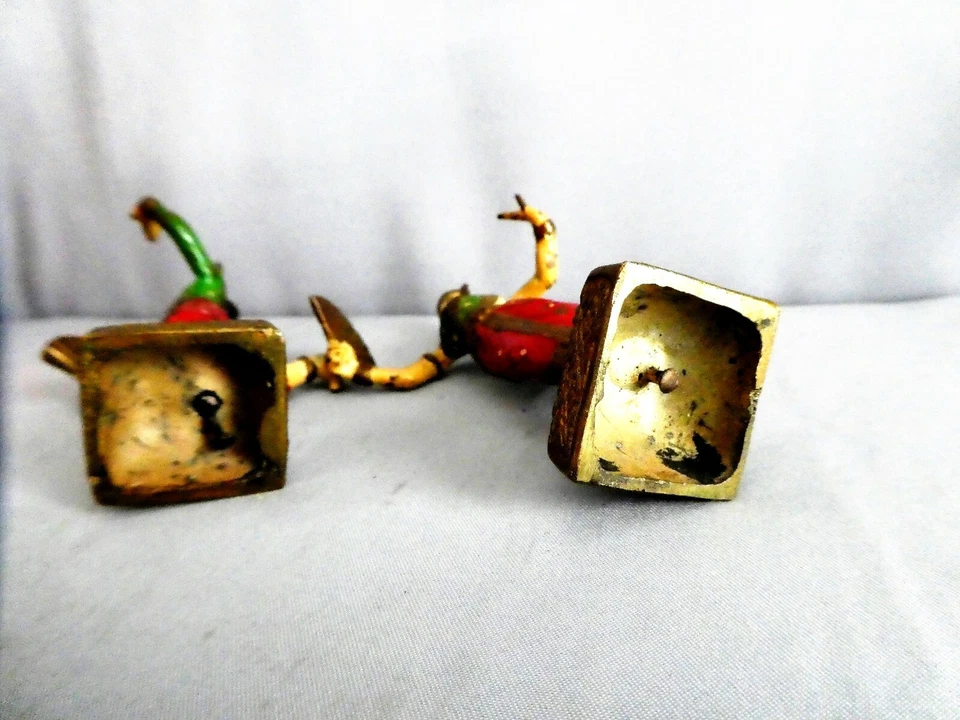 Vintage Solid Brass Thailand 2 x  Female Temple Dancers sculptures Free Shipping — 第 3/4 张图片