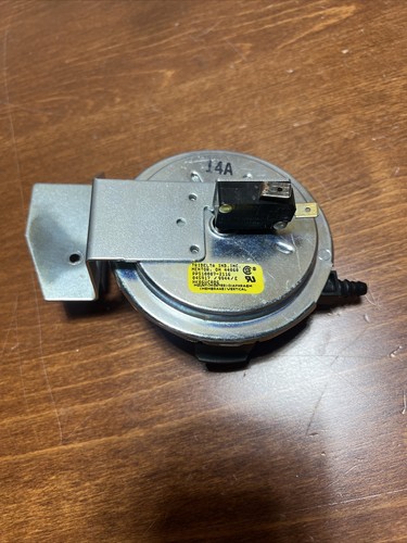  PPS10007-2116 045917 9923 HK06WC086 Forno di trasporto pressostato OEM - Foto 1 di 4