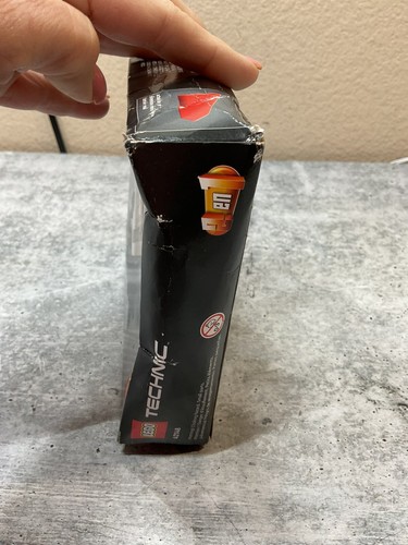 LEGO TECHNIC: Snow Groomer (42148) - Imagen 3 de 12