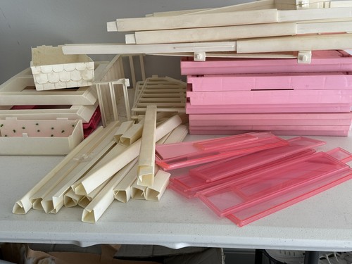 1985 Barbie Dream House in Original Box 1667 orignal pieces - Picture 8 of 11