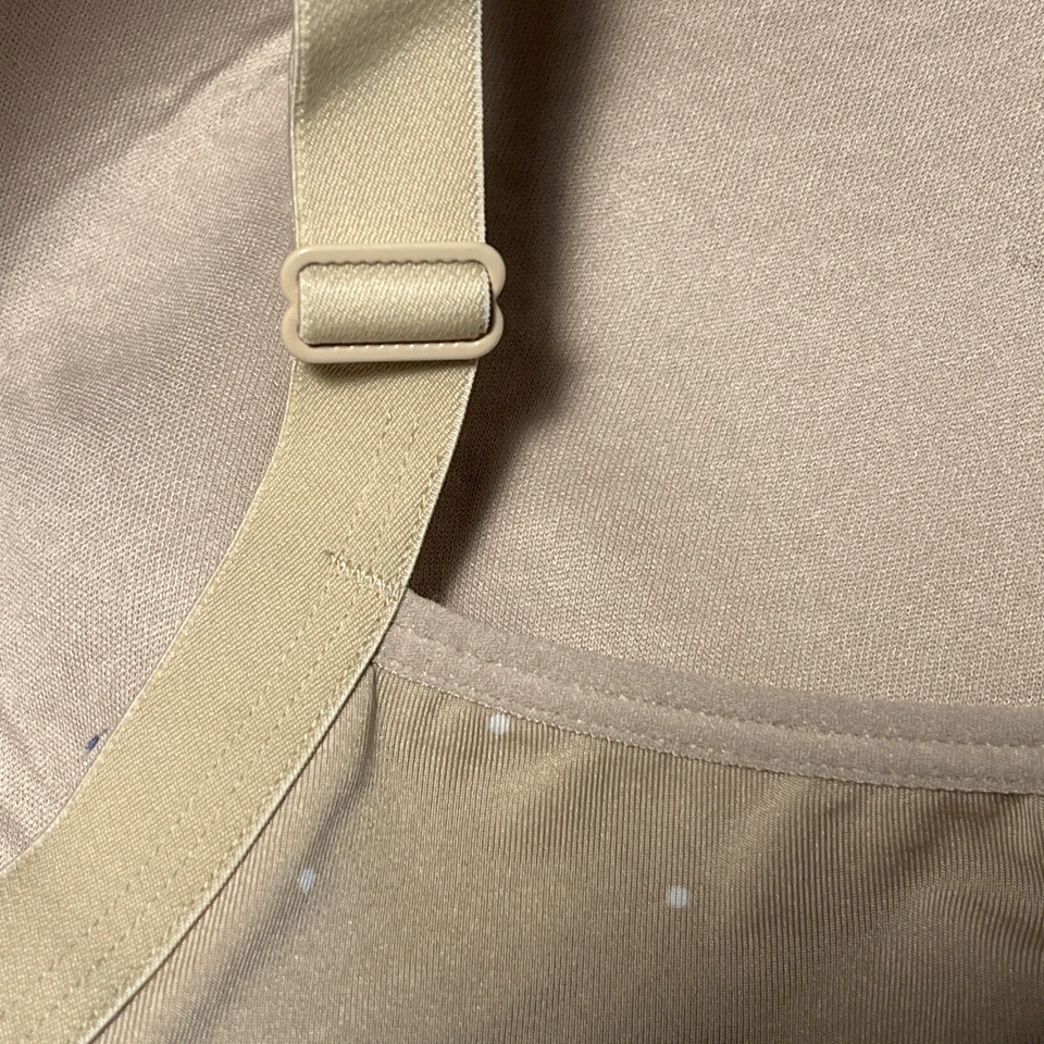 Sujetador Cacique Mujer 46DD Beige Con Aros Cobertura Completa Ajustable Ligeramente Forrado Foto 4 de 4