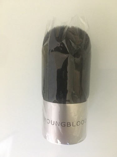 Youngblood Mineral Cosmetics Face Brush - Picture 10 of 13