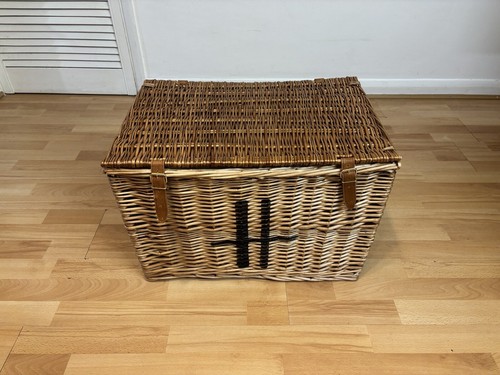 Authentic Large Harrods Picnic Hamper Basket Storage Coffee Table With Lining - Picture 3 of 21