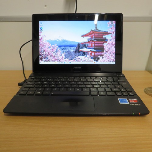 Asus X102B Pantalla Táctil 10.1 pulgadas AMD A4-1200 4GB RAM 120GB SSD Windows 10 Home - Imagen 2 de 10