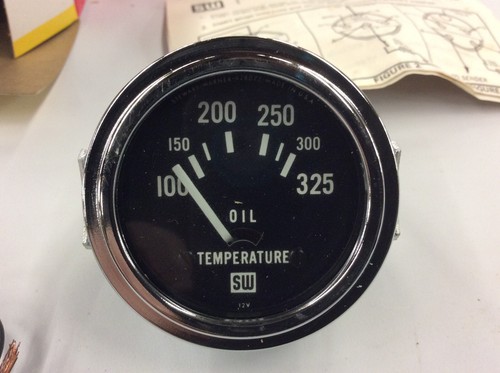 NOS Stewart Warner D-311-HK Oil Temperature Temp Gauge 12V 2 1/16” - Bild 2 von 7