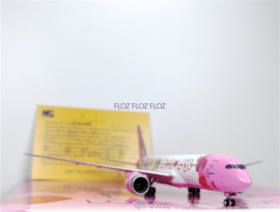 NG Models Love Live for Boeing B787-8 JA01LL Dreamliner 1