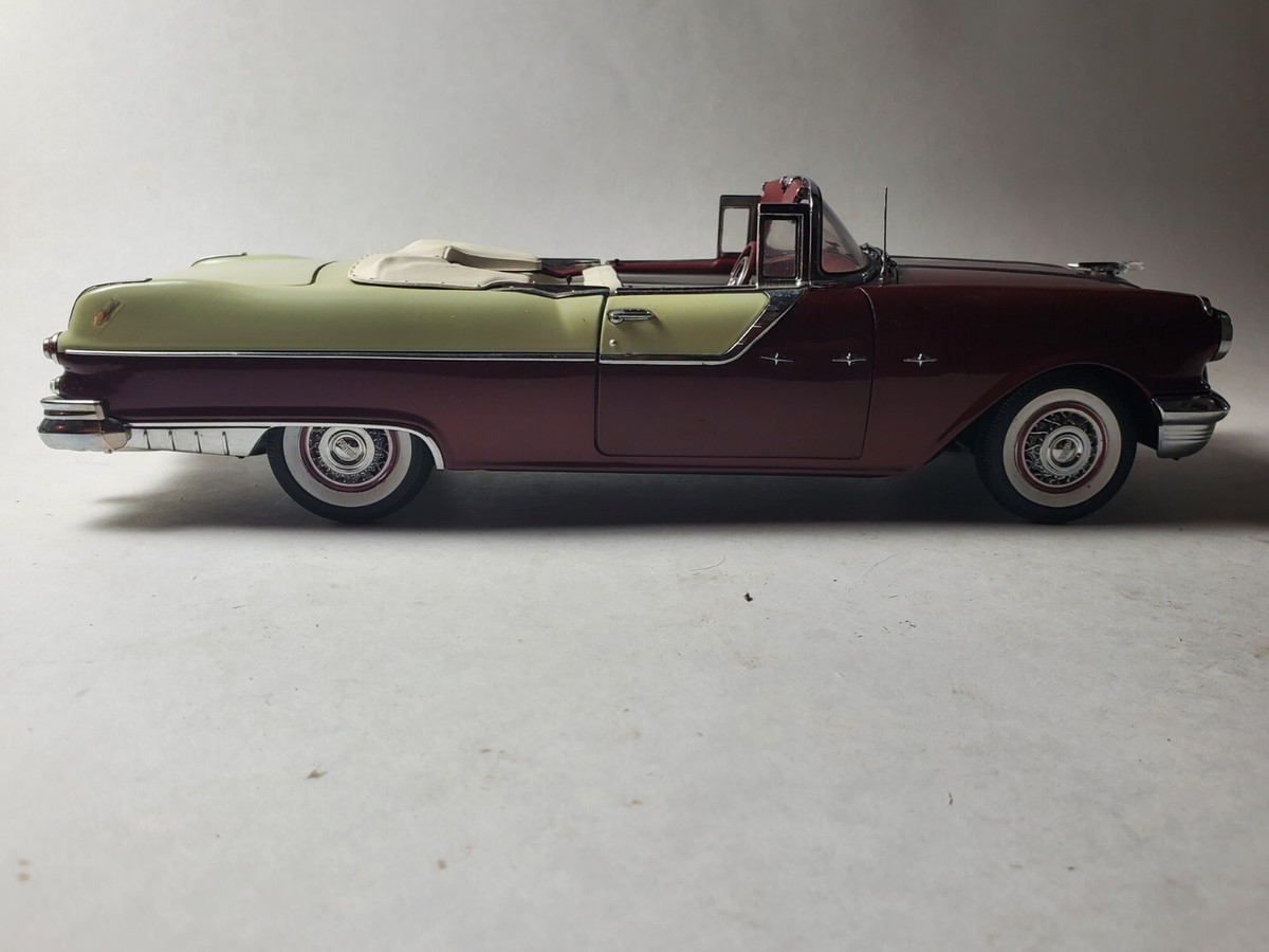 1955 Pontiac StarChief SunStar社製 1/18 1/18 Sunstar 1955 Pontiac Star Chief Closed Convertible
