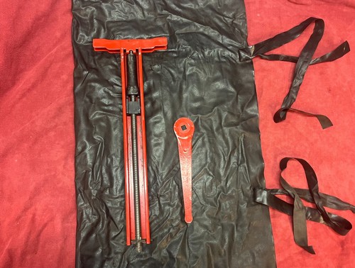 Austin-Healey Sprite, MG Midget Original Jack, Ratchet and Bag, Superb! - Picture 2 of 5