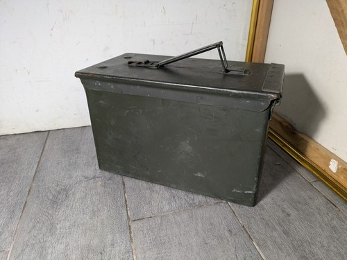 Vintage US Army Military Ammo Ammunition Box Metal Can 100 Cartridges .50 Cal - Picture 9 of 12