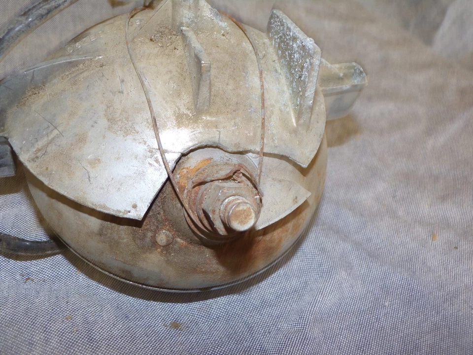 Ford Mustang GT 1965 1966 PS RH luz antiniebla Fastback convertible cupé 289 Foto 4 de 4