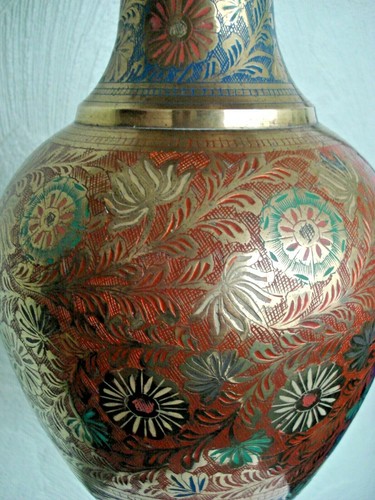 "Jarrón de latón indio vintage con diseño de motivo floral grabado - 24" - Imagen 3 de 12