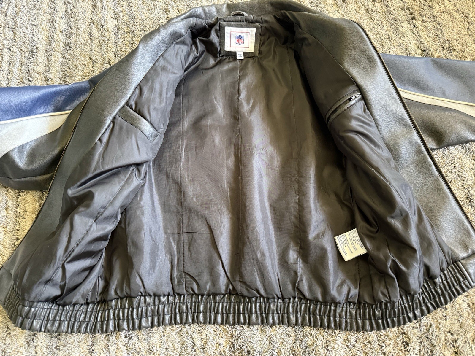 Vintage NFL New England Patriots Faux Leather Jacket Embroidered Logo Mens L view 8